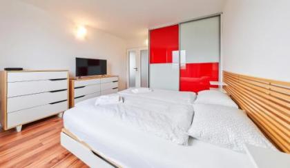 Apartment Molakova - image 1