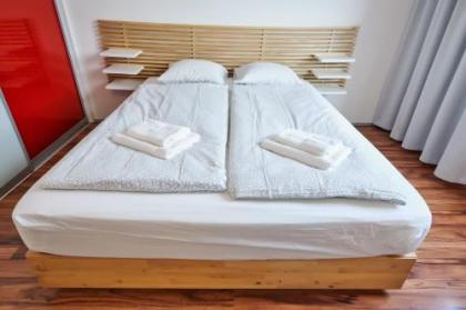 Apartment Molakova - image 10