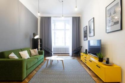 Spacious Apartments near the river - image 1