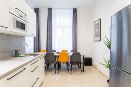 Spacious Apartments near the river - image 4