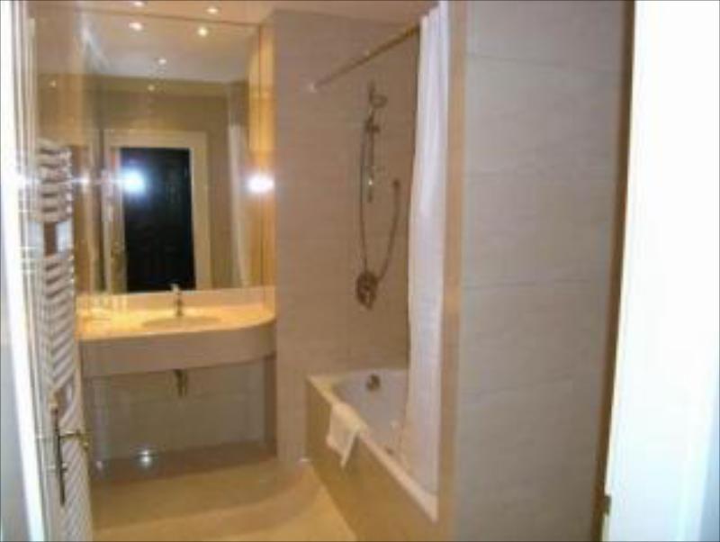 Angelis - main image