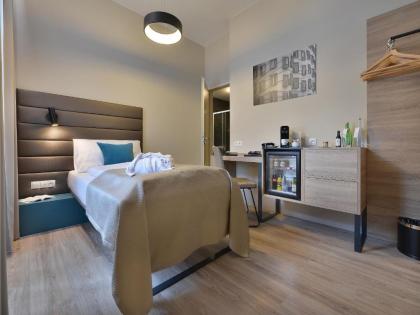EA Hotel New Town - image 14