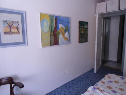 A local experience - image 2