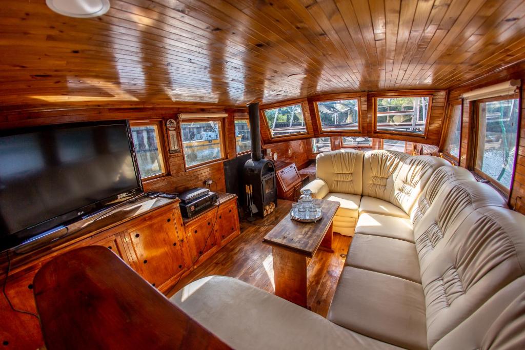 Flying Dutchman - main image