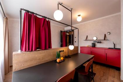 Miss Sophie's Downtown - image 10