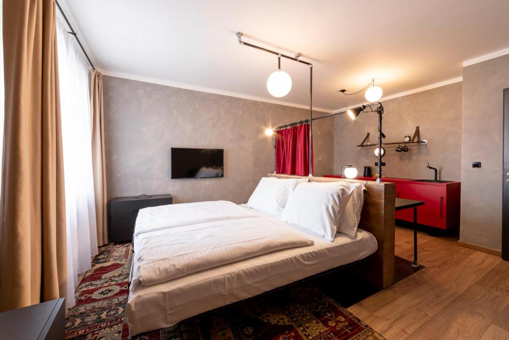 Miss Sophie's Downtown - image 2