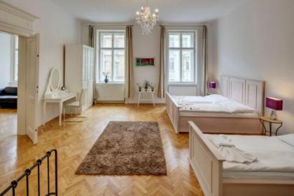 Kaprova Old Town Apartments - image 12