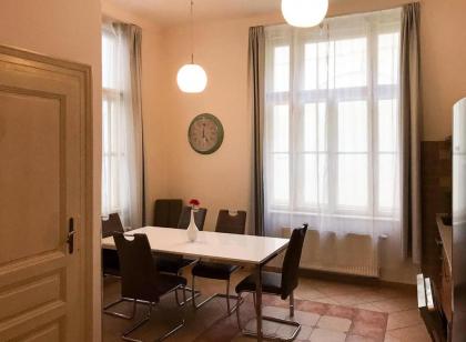 Karlova 22 Old Town Apartment - image 7