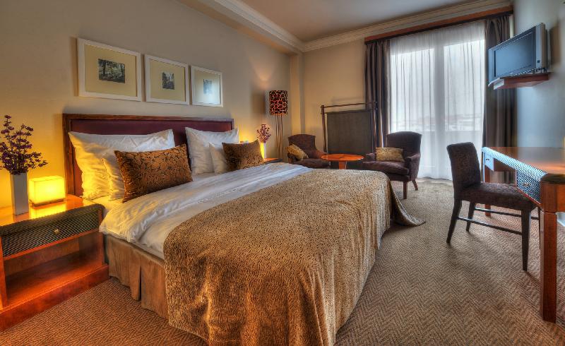 Jalta Boutique Hotel - image 3