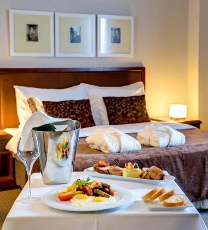Jalta Boutique Hotel - image 4