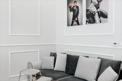 Vogue Prague Apartment in Historical Space - image 3