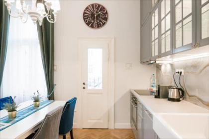 Inspired by Frida Colourful Prague Apartment - image 3