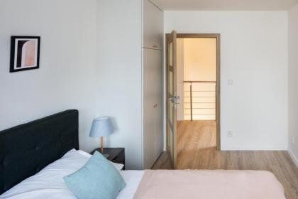 Minimalistic House in Vinohrady by Prague Days - image 8