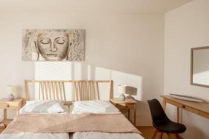 Sunny Apartment in Modřany by Prague Days - image 3